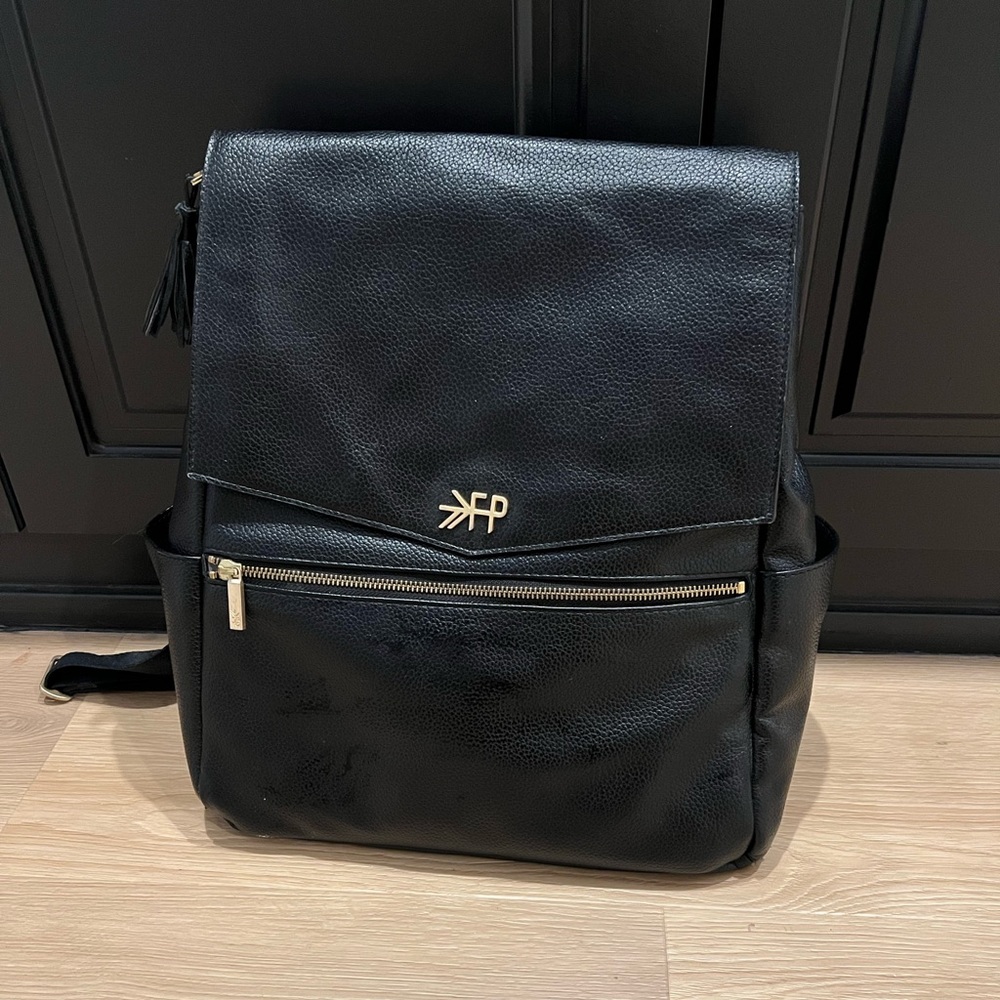 Black excellence used condition.  Freshly picked classic diaper bag.